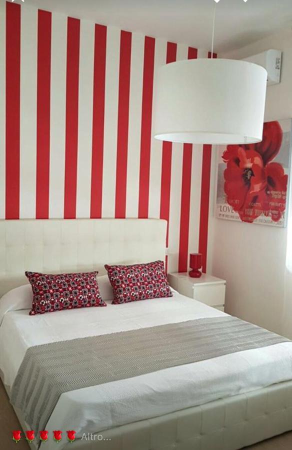 Bernini 20 Bed & Breakfast Наполи Екстериор снимка