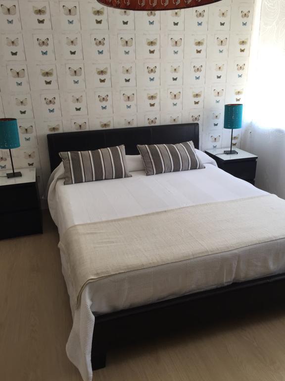 Bernini 20 Bed & Breakfast Наполи Екстериор снимка