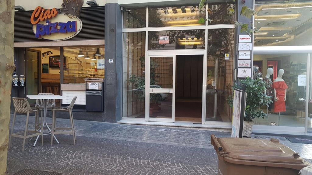 Bernini 20 Bed & Breakfast Наполи Екстериор снимка