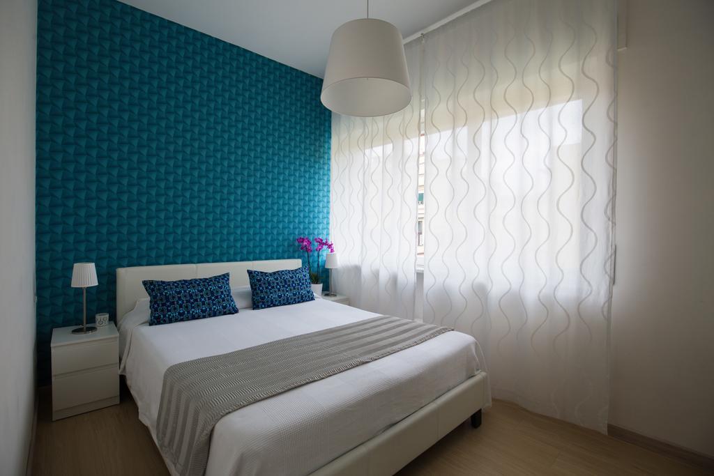 Bernini 20 Bed & Breakfast Наполи Екстериор снимка